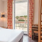 Logis Beausejour קולמר