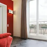 מלון Logis Beausejour