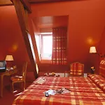 Logis Beausejour מלון 3*
