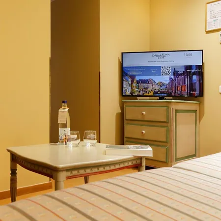 Logis Beausejour 3* كولمار