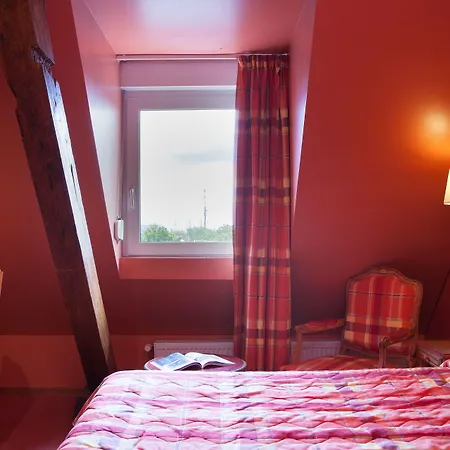 Hotel Logis Beausejour 3*