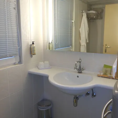 Hotel Logis Beausejour