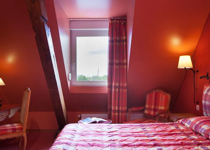 Hotel Logis Beausejour 3*