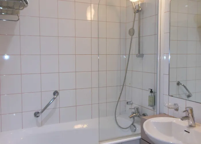 Hotel Logis Beausejour