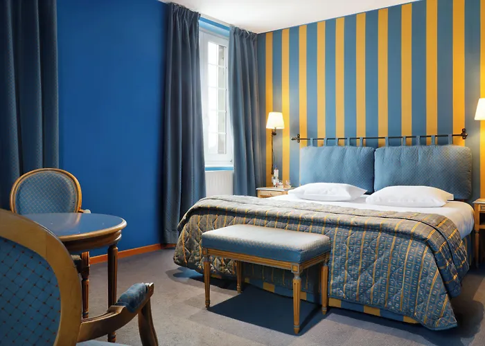 Logis Beauséjour Hotel